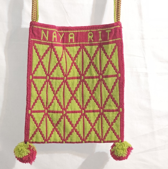 Handmade Handbags - Huichol art yarn Bag